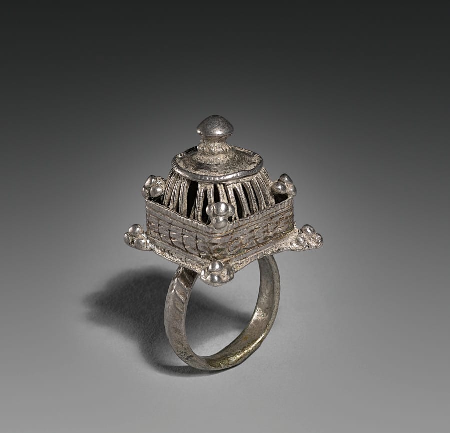 Ring — artwork